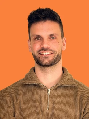 Recruiter img